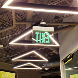 6500k Non-Dimming Triangle Linear Light